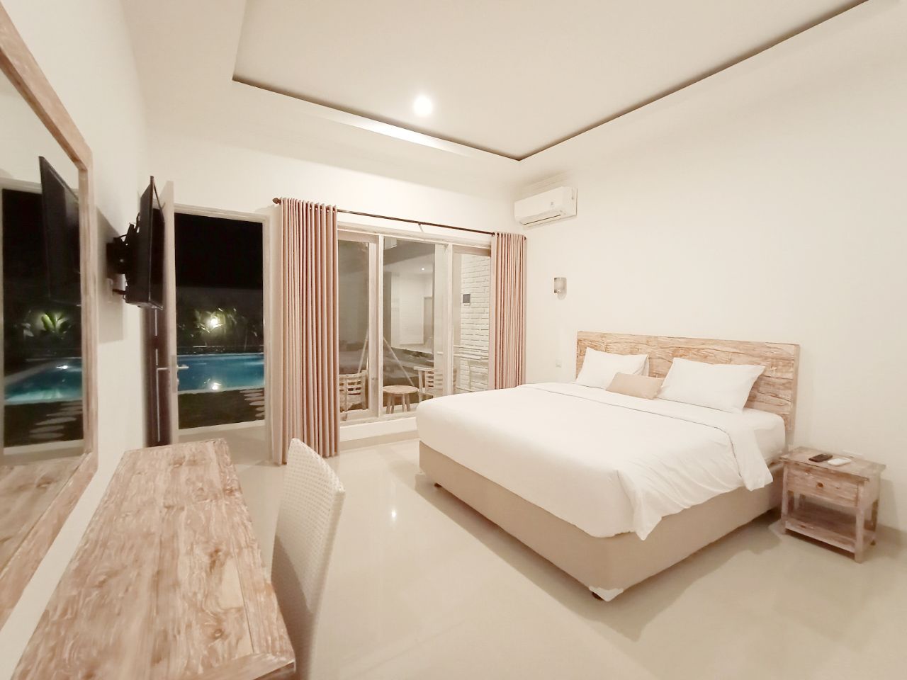 Dini Guest House Bedroom 2