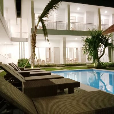 Dini Guest House Pool